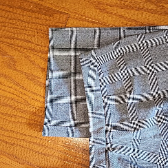 Liz Claiborne Audra Gray Plaid Pants - Picture 7 of 9